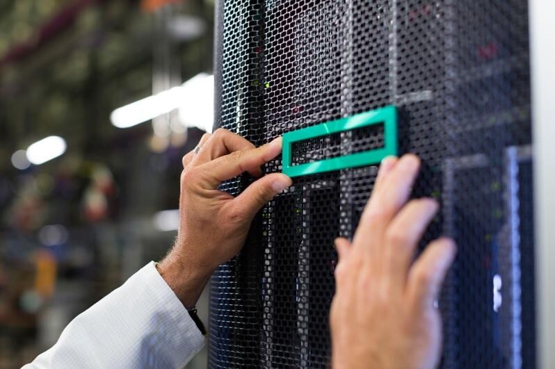HPE MR416i-o Gen11 x16 Lanes 8GB Cache OCP SPDM Storage Controller -