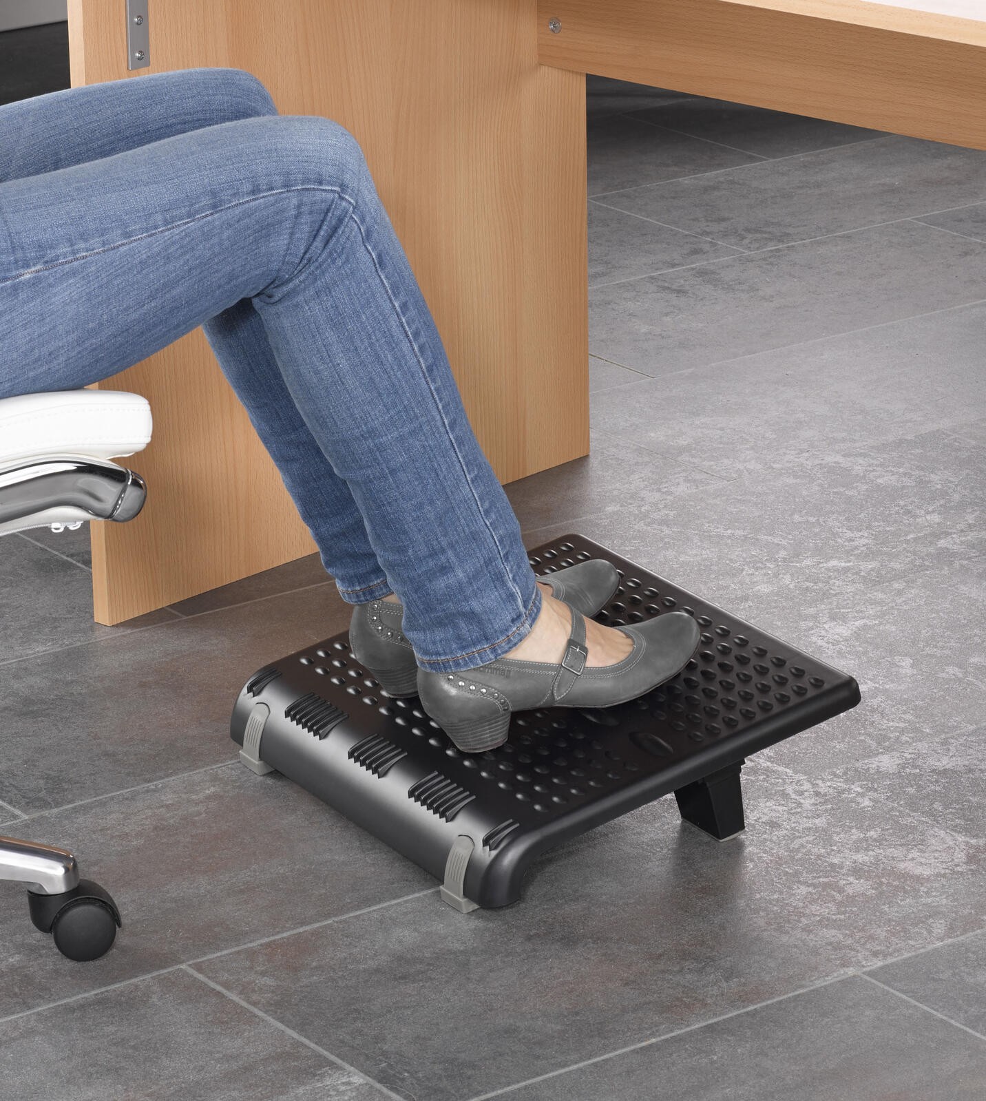 MAUL 9011590 foot rest Black - MAUL 9011590, Black, Plastic, 450 mm,