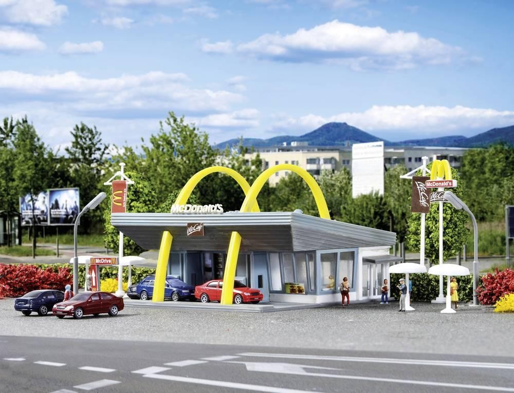 Vollmer 47765 N McDonald ́s Schnellrestaurant with McDrive