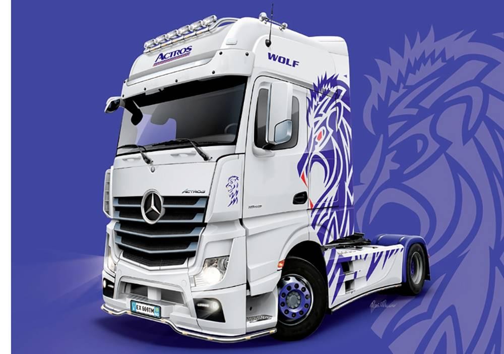 Italeri Mercedes-Benz ACTROS MP4 Giga Space Truck/Trailer model