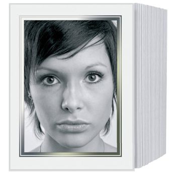 Artikelbild des Artikels “1x125 Daiber Endlospassepartouts 13x18 weiß/Foliengepr.Silberrand “