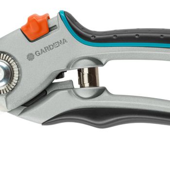 Image du produit “Gardena 08906-20 Sécateur alu à lame franche Comfort B/ L ”