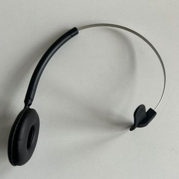 Product image of the product “AGFEO Überkopfbügel DECT Headset IP incl. Ohrkissen ”